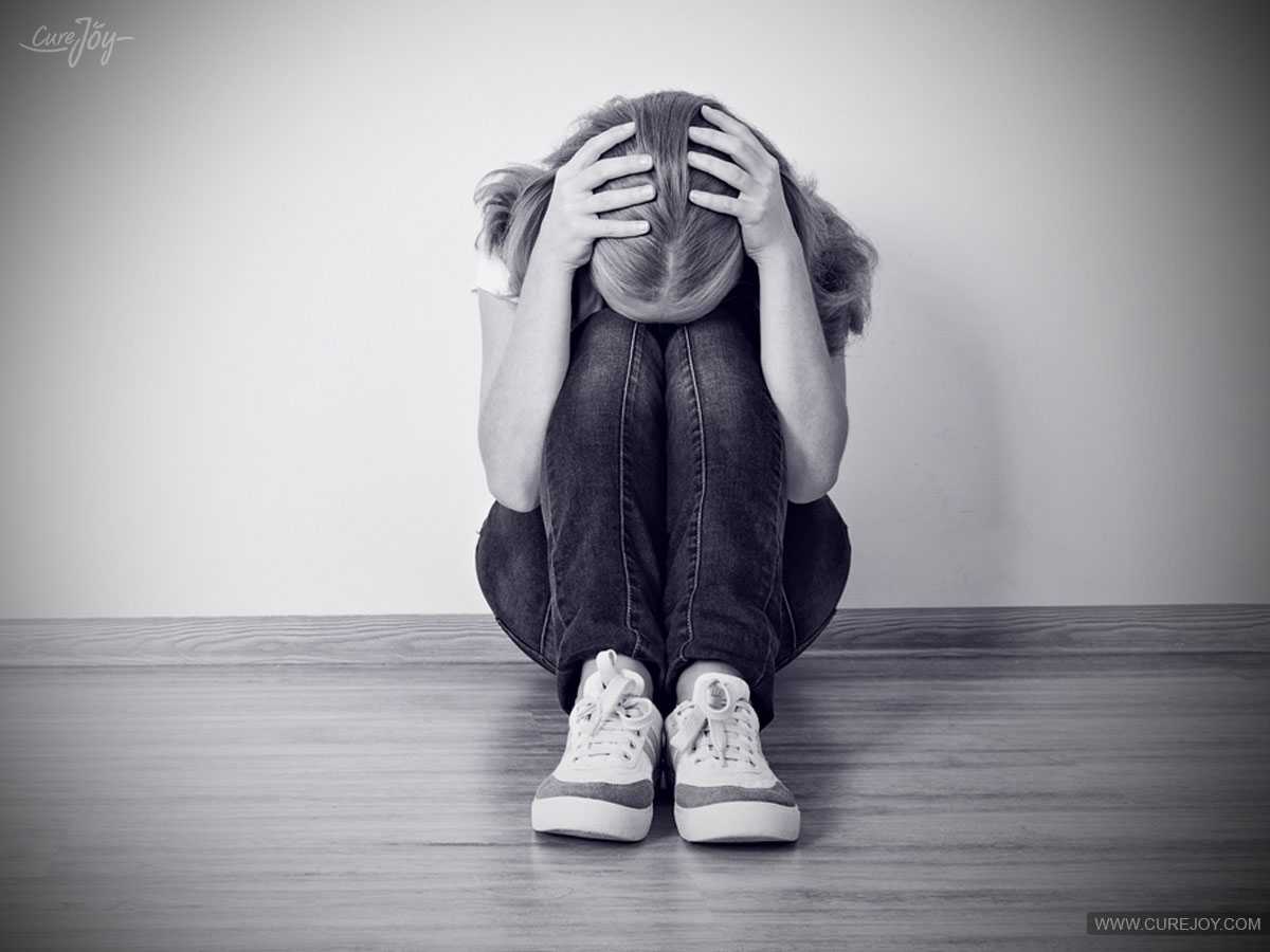 10 фраз, которые нельзя говорить человеку с депрессией.