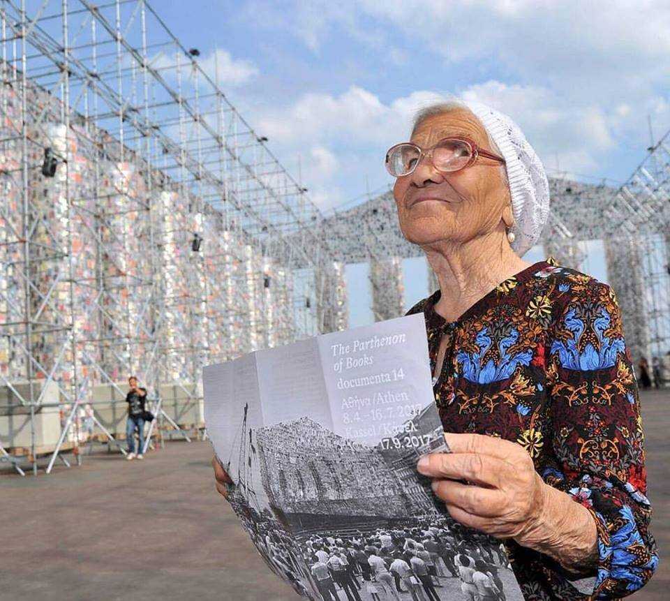 Реальная история кэндес бушнелл: возрождение абсолютной иконы гламура