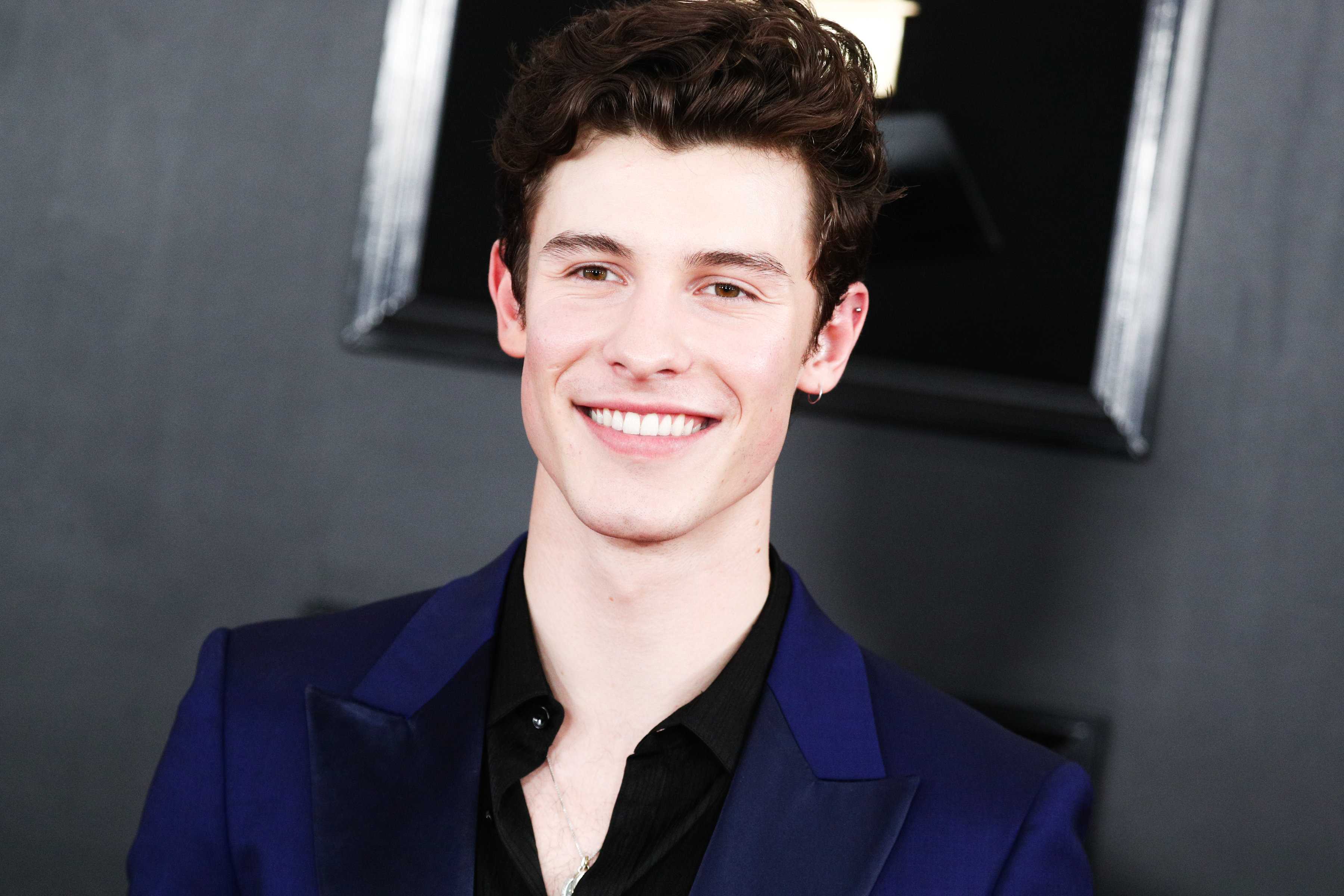 Shawn mendes celebrity news and gossip | entertainment, photos and videos | just jared: celebrity news and gossip | entertainment